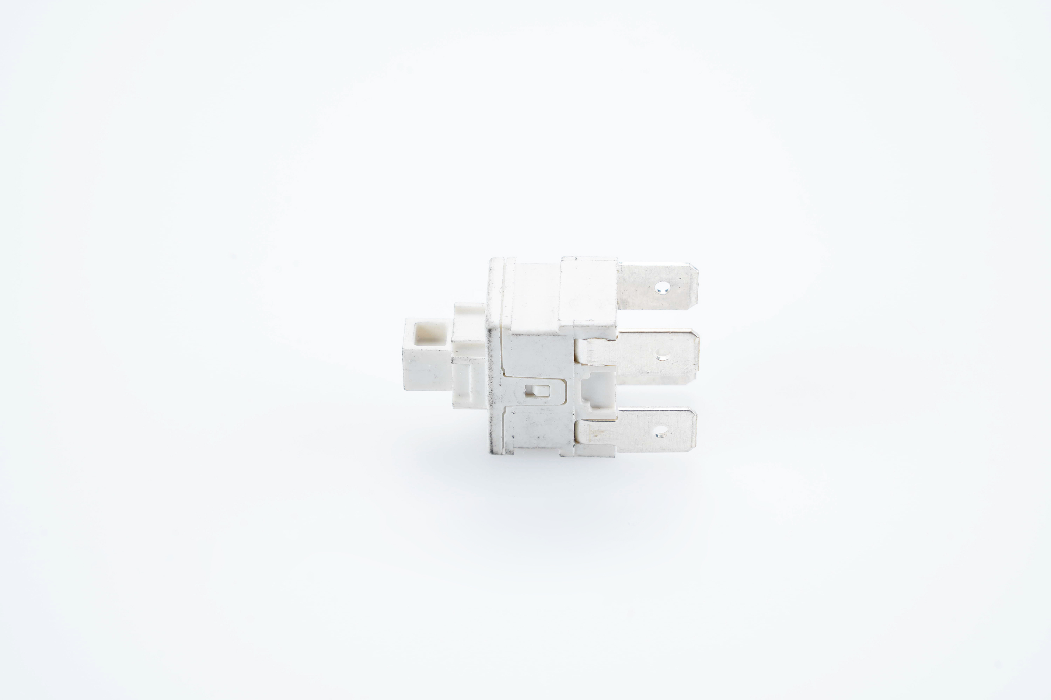 Karcher interrupteur 16a 3/4hf 9.085-034.0 pour nettoyeur haute-pression karcher k 3.99m-plus 1.423-