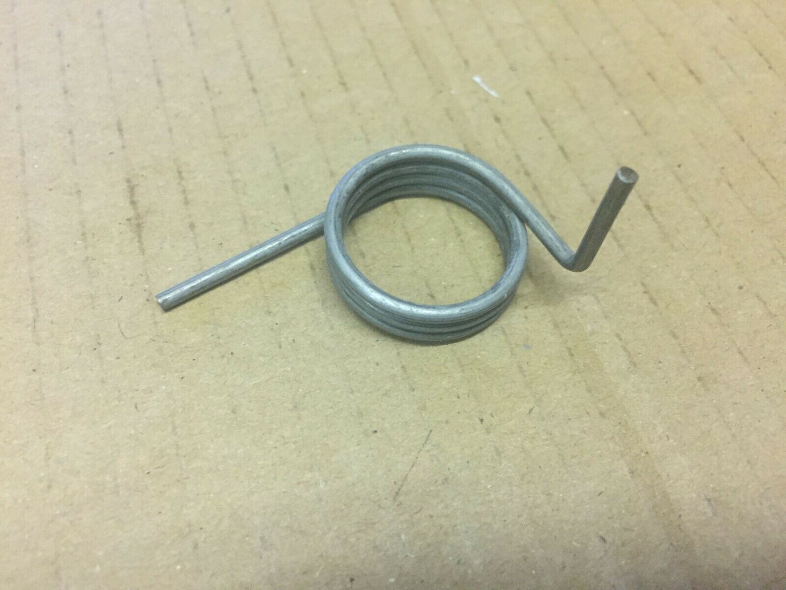 Bosch ressort spiral f016t49633 pour tondeuse rotak 34