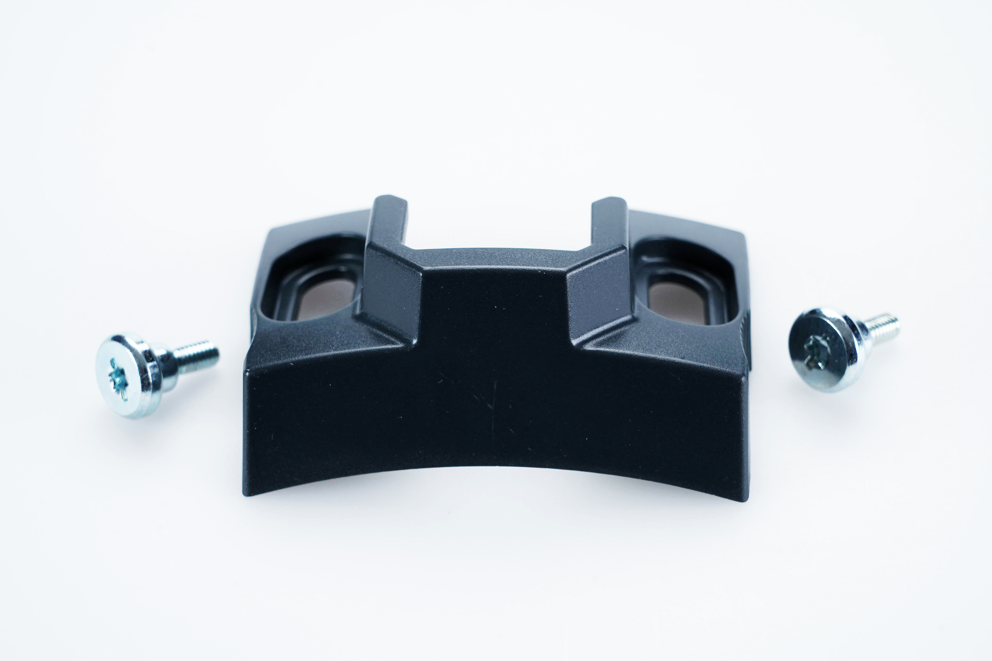 Nilfisk serre prise de moteur (gm80c) 22361000 pour aspirateur nilfisk