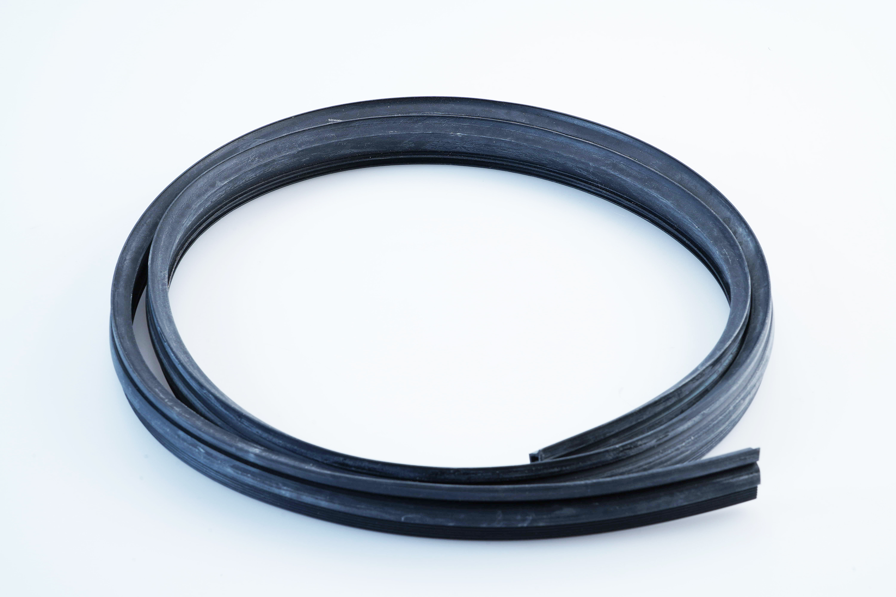 Whirlpool joint de tour de porte p28 etp28/1 481246668564 pour lave-vaisselle whirlpool adg4440ix