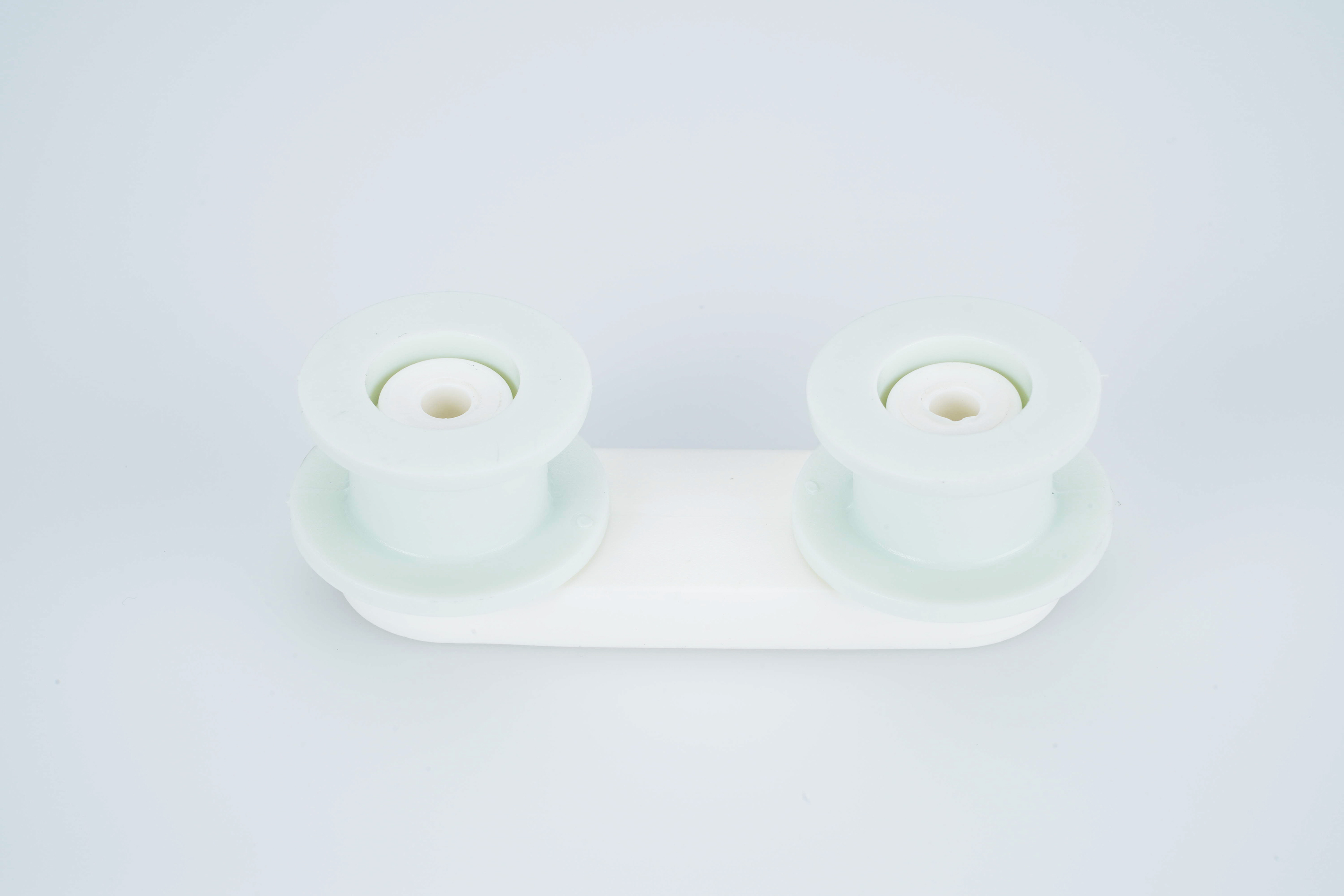 KUppersbusch support de roulette pour panier de lave-vaisselle 50226819006 pour lave-vaisselle 911823015 (ig6460j)