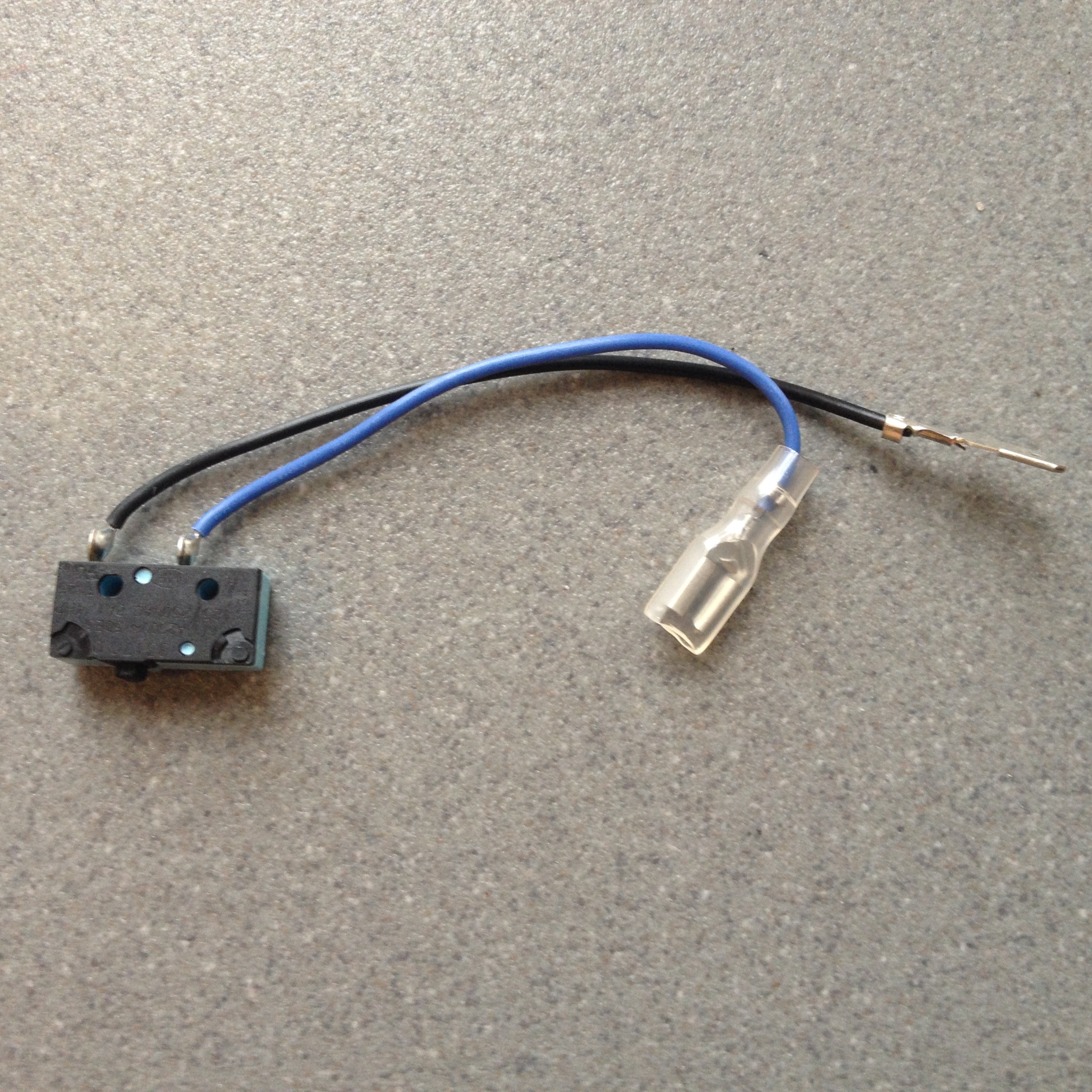 Philips micro-interrupteur 423902131790 pour centrale vapeur - fer à repasser philips gc8325