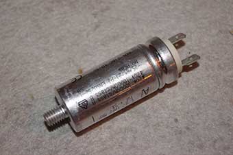 Brandt condensateur 1 m farad 55x3395 pour lave-linge brandt xqg50-810ct 6b3chacna