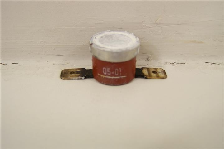 Brandt thermostat 56°/46c 31x8399 pour lave-vaisselle brandt fi800