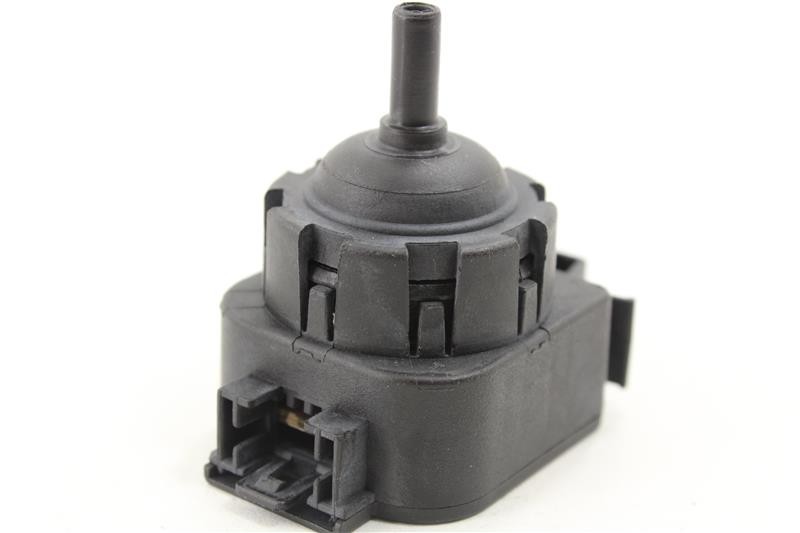 Electrolux pressostat analogique 1325162046 pour lave-linge ewt136414w