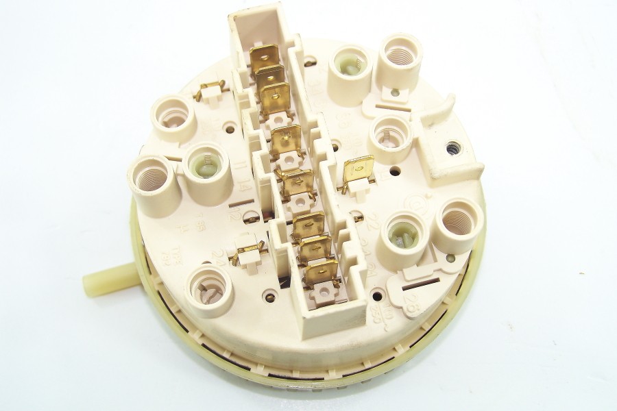 Whirlpool pressostat 481927128712 pour lave-linge whirlpool wa5230ws 855452303090