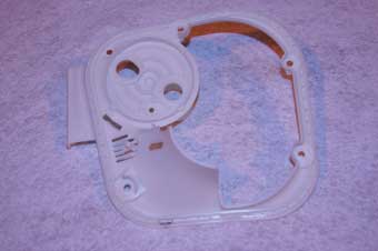 Brandt bride (guide charnière de porte gauche ou droite) as0036647 pour four - cuisinière brandt kmp1015w kmp1015w1