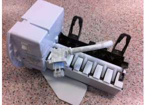 Fabrique à glaçons C00196027