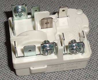 Beko ensemble de relais de démarrage (az100cy) 5731440100 pour réfrigérateur beko fs166020 726694871