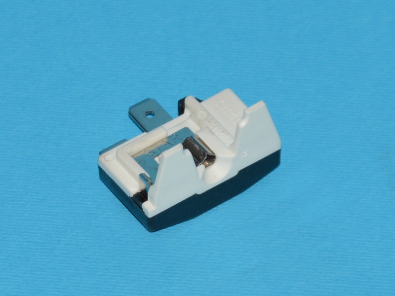 Hisense overload relay hk1898860