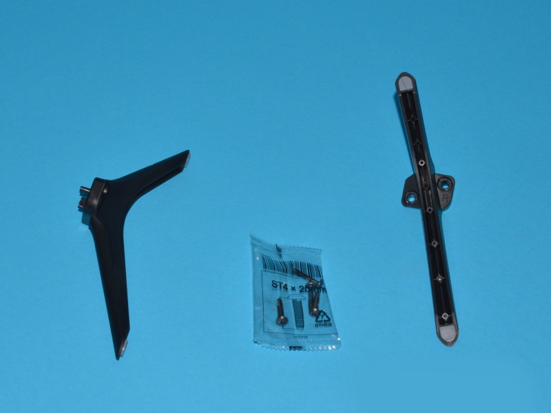 Hisense stand unit tv he40e5100ffts(0100) ht281628 pour télévision hisense 40a5600f 20001181